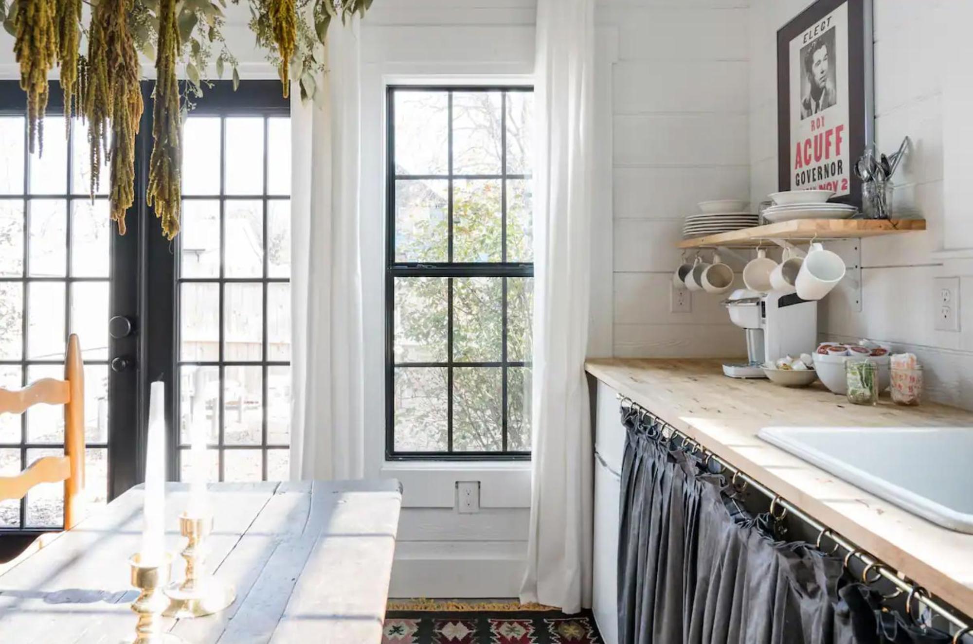Hip, Cozy Cottage With A Fire Pit In Cleveland Park Nashville Exterior photo